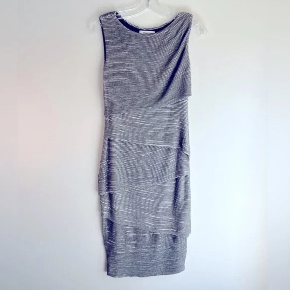 Bailey 44 Size Medium Gray Layered Slimming Knit Women’s Sleeveless Dress